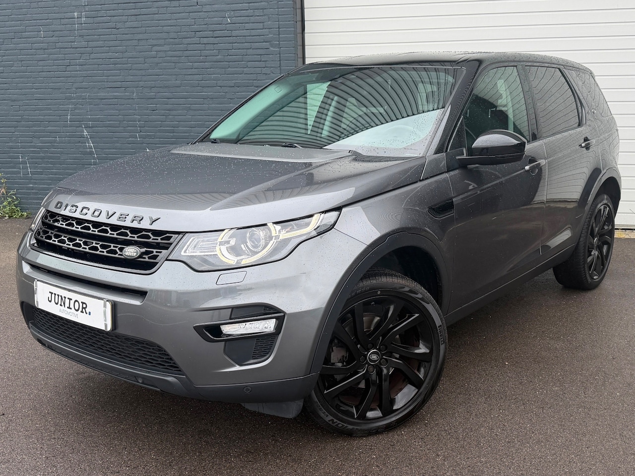 Land Rover Discovery Sport - 2.0 Si4 4WD HSE Luxury AUTOMAAT/LEDER/CAMERA/NAVI - AutoWereld.nl