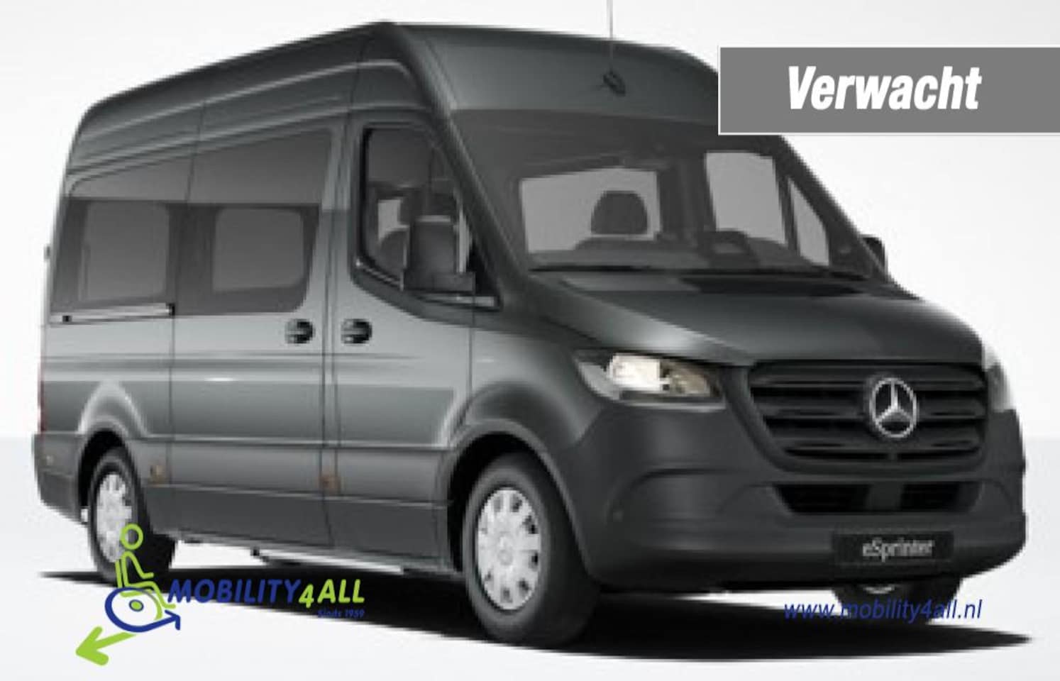 Mercedes-Benz eSprinter - Rolstoelbus / 4150kg/ B-Rijbewijs / 81kw accu / snelladen - AutoWereld.nl