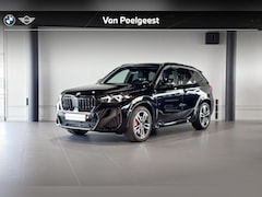BMW X1 - sDrive20i | M Sport Pro | Glazen Panoramadak | Harman Kardon | Stoelverwarming | Trekhaak