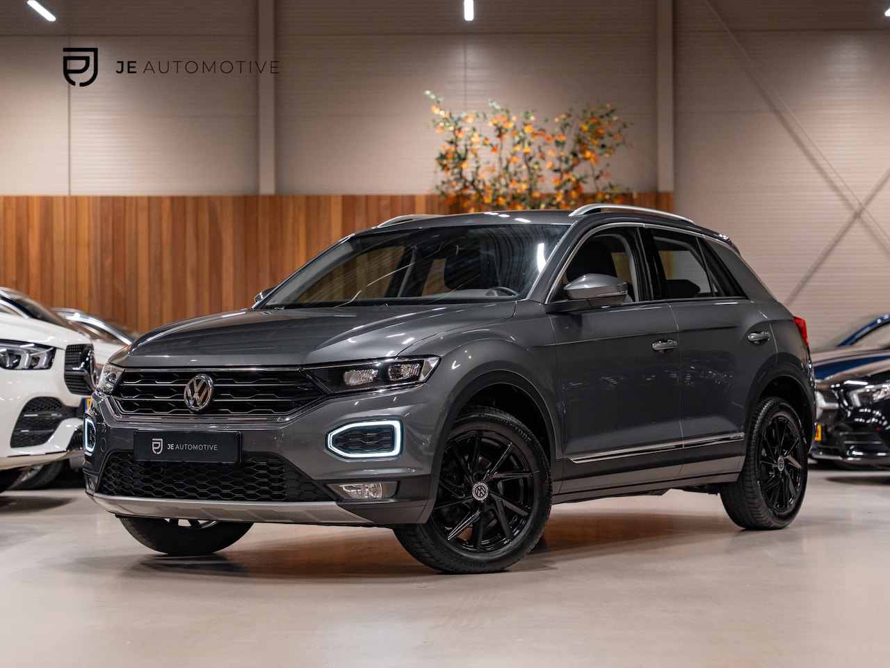 Volkswagen T-Roc - 1.5 TSI 150PK DSG Sport, Voll Led, Virtual Cockpit, Apple Carplay, Cam, ACC, Clima, Privat - AutoWereld.nl