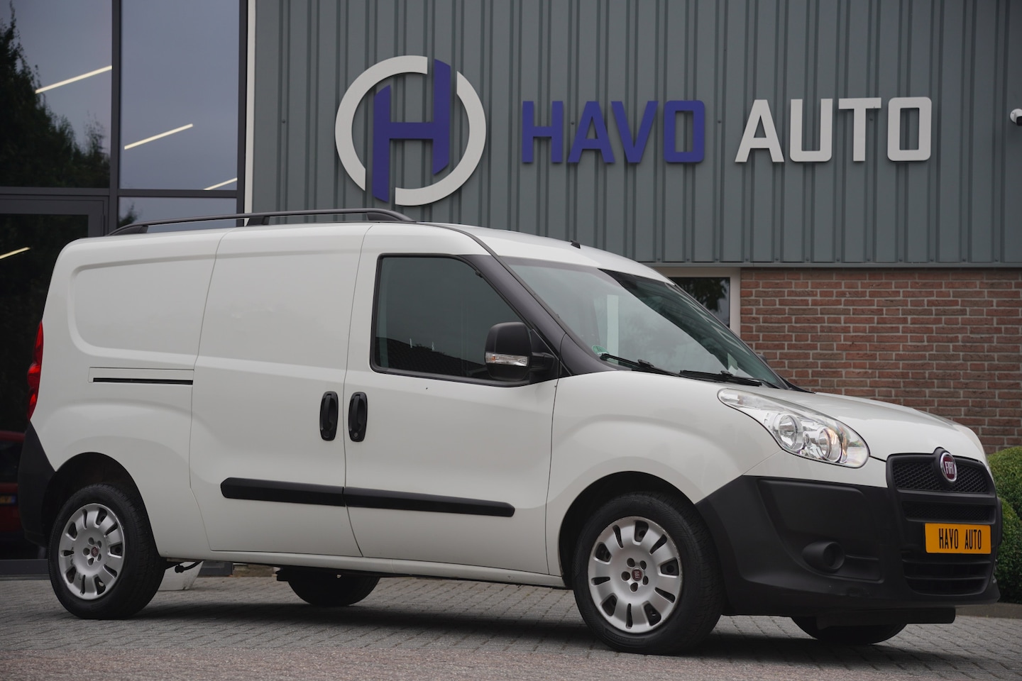 Fiat Doblò Cargo - 1.4 Maxi L2, SCHUIFDEUR, BTW-VRIJ / MARGE - AutoWereld.nl