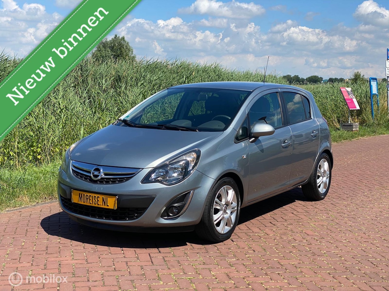 Opel Corsa - 5 drs 1.4 Cosmo 01-'15 Airco Navi Veel Opties !! - AutoWereld.nl