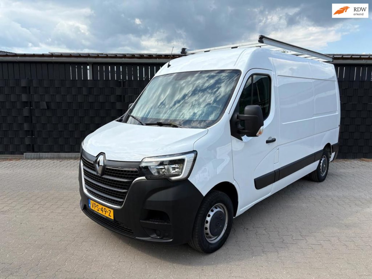 Renault Master - T33 2.3 dCi 135 L2H2 Comfort euro 6 - AutoWereld.nl