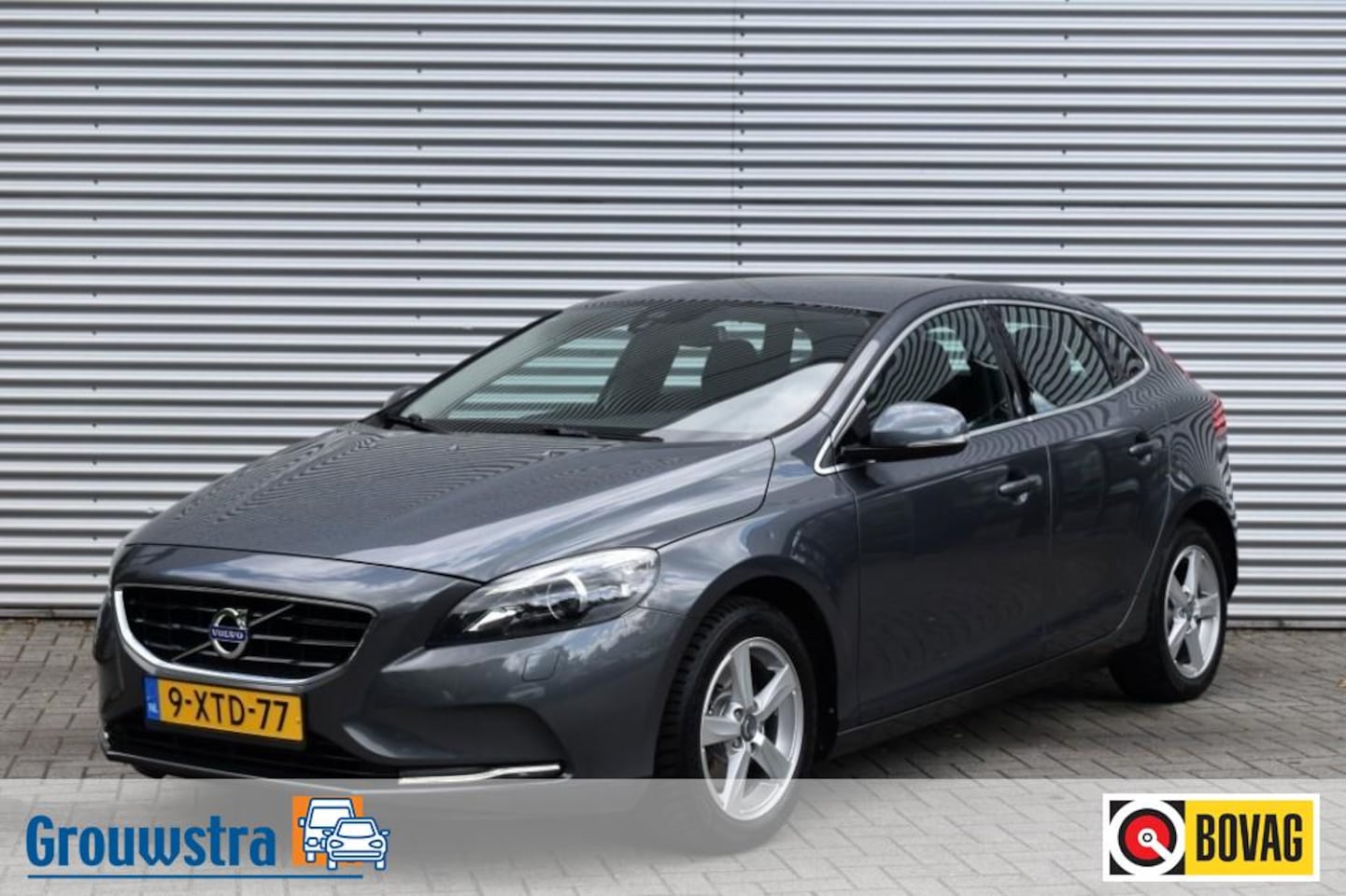 Volvo V40 - 1.6 T3 MOMENTUM / NAVI / PDC / STOEL VERW. / TREKHAAK - AutoWereld.nl