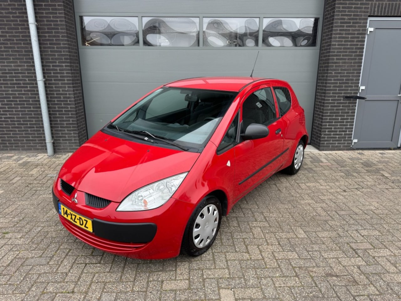Mitsubishi Colt - 1.1 Inbusiness 1.1 Inbusiness - AutoWereld.nl
