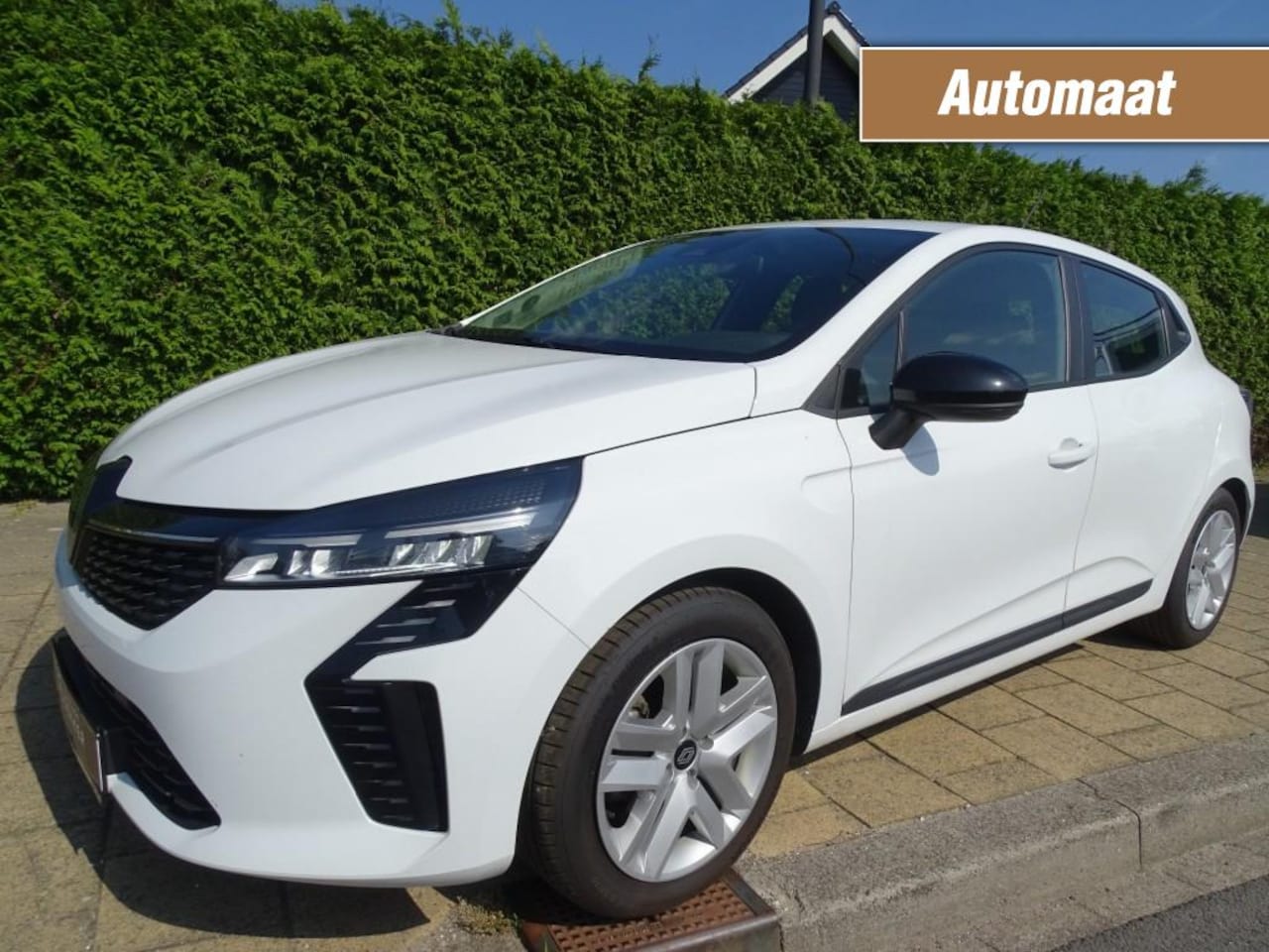Renault Clio - 1.6 E-TECH FULL Hybride-Aircoclim-usb-aux-carplay-lane-assist - AutoWereld.nl