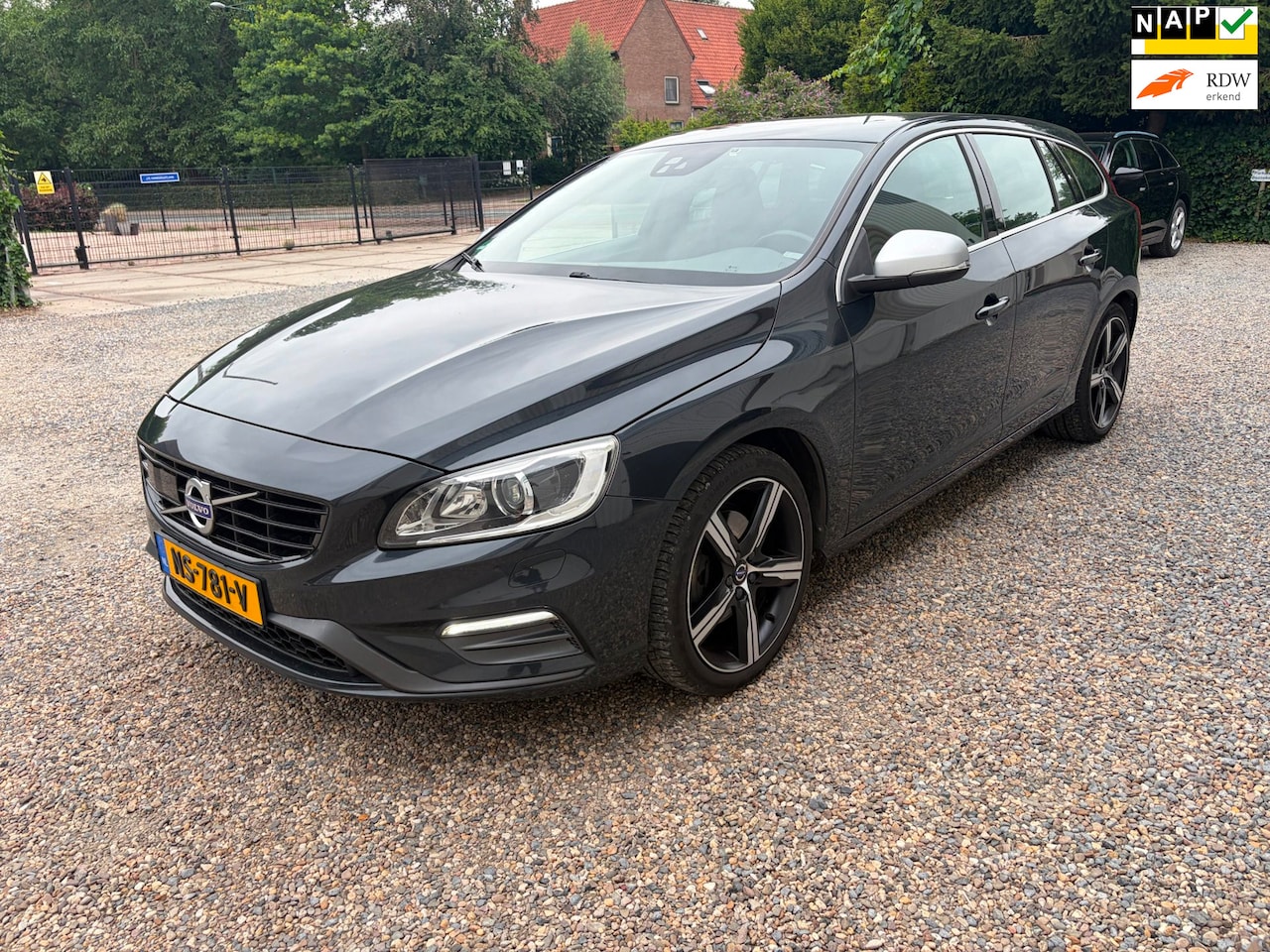 Volvo V60 - 2.0 T3 R-Design Dealer OH. Veel opt. ! NAP. FULL - AutoWereld.nl