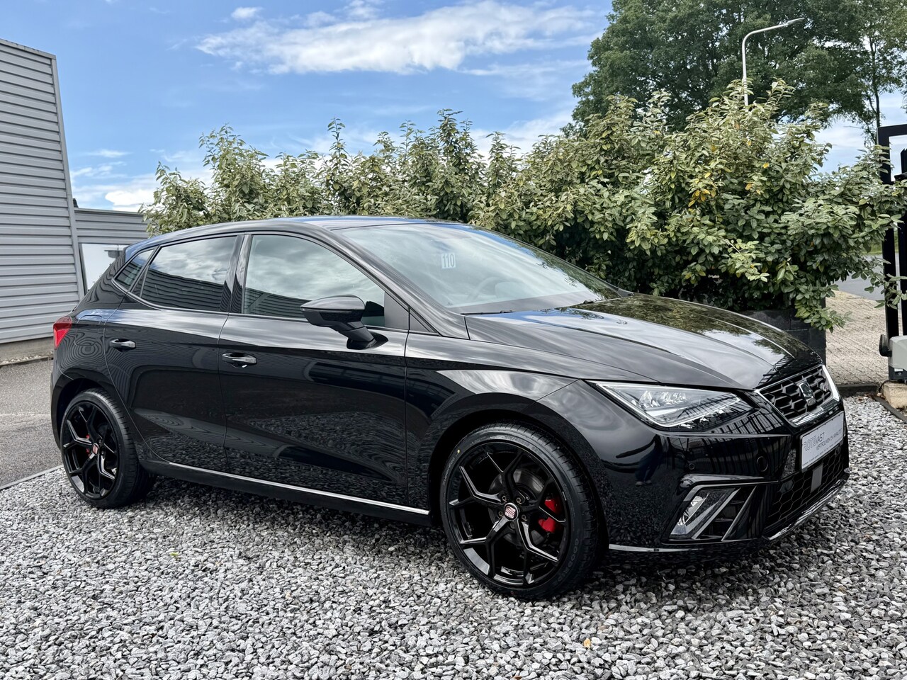 SEAT Ibiza - 1.5 TSI EVO FR 150PK Led|Nav|Camera|Carplay Zwart - AutoWereld.nl