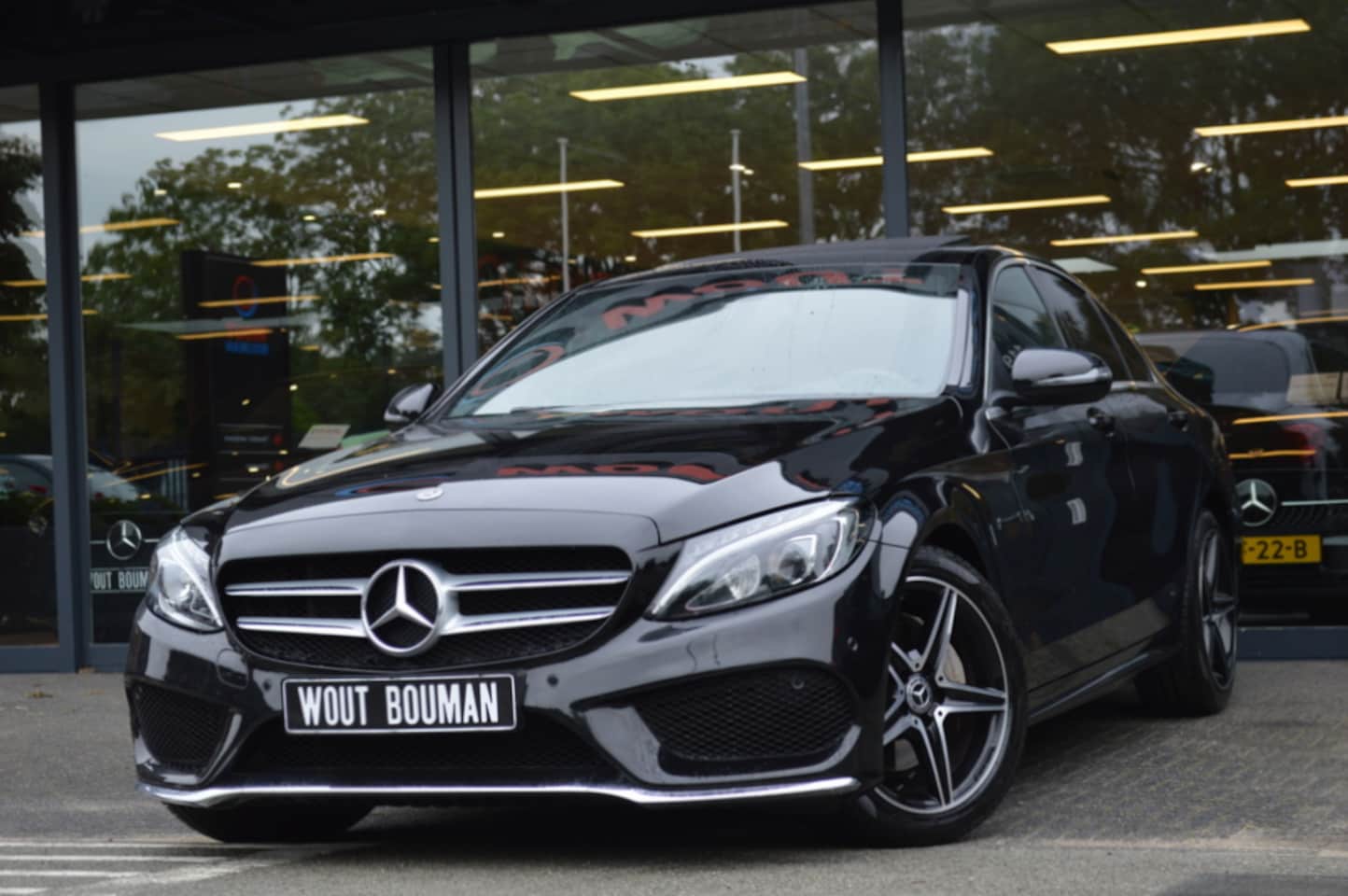 Mercedes-Benz C-klasse - 200 AMG Aut. Led Leder Dak Camera Pdc - AutoWereld.nl