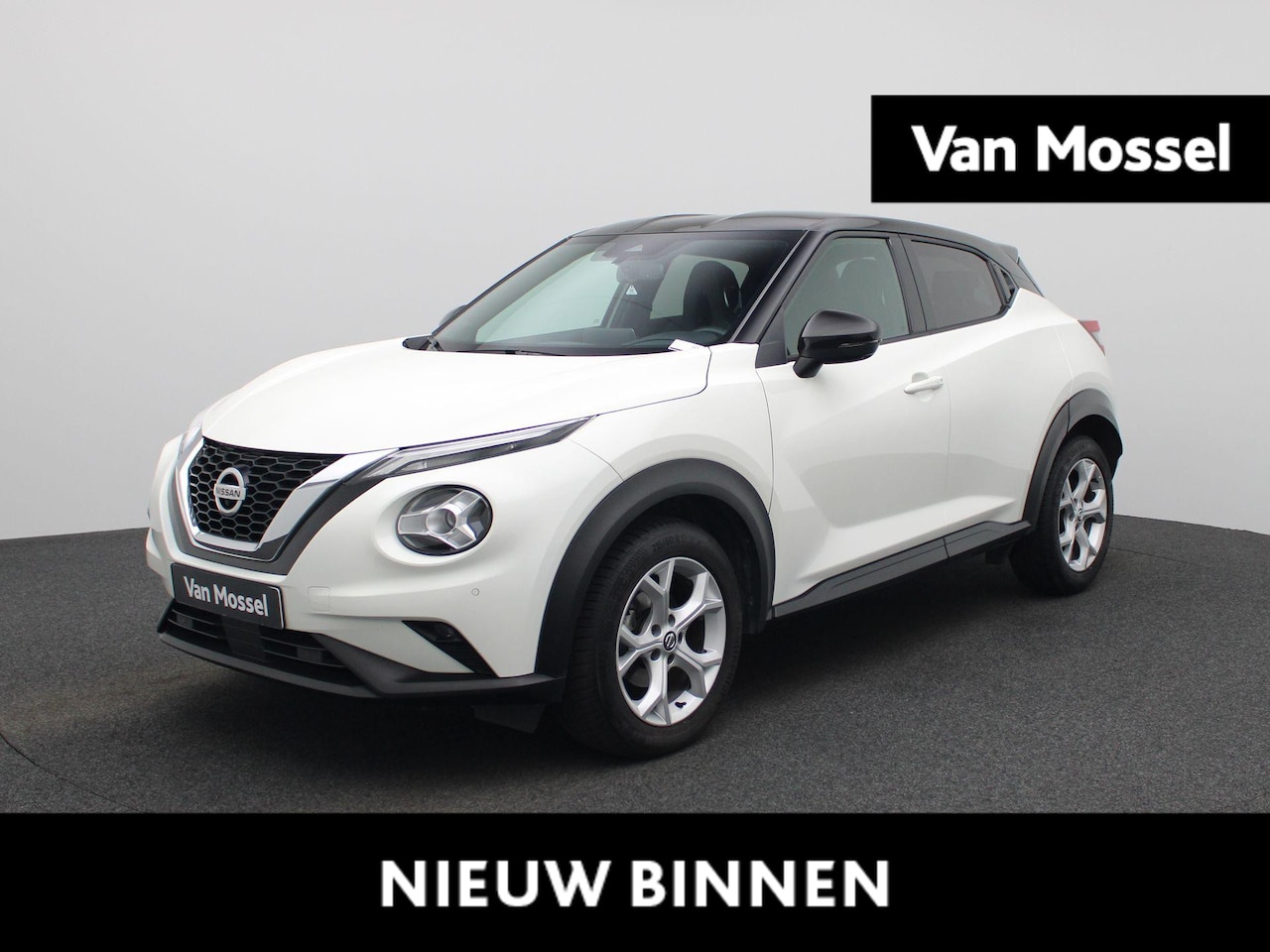 Nissan Juke - 1.0 DIG-T 114 DCT Tekna | Automaat | Keyless | Sport stoelen | DAB | Half Leder | BOSE | N - AutoWereld.nl