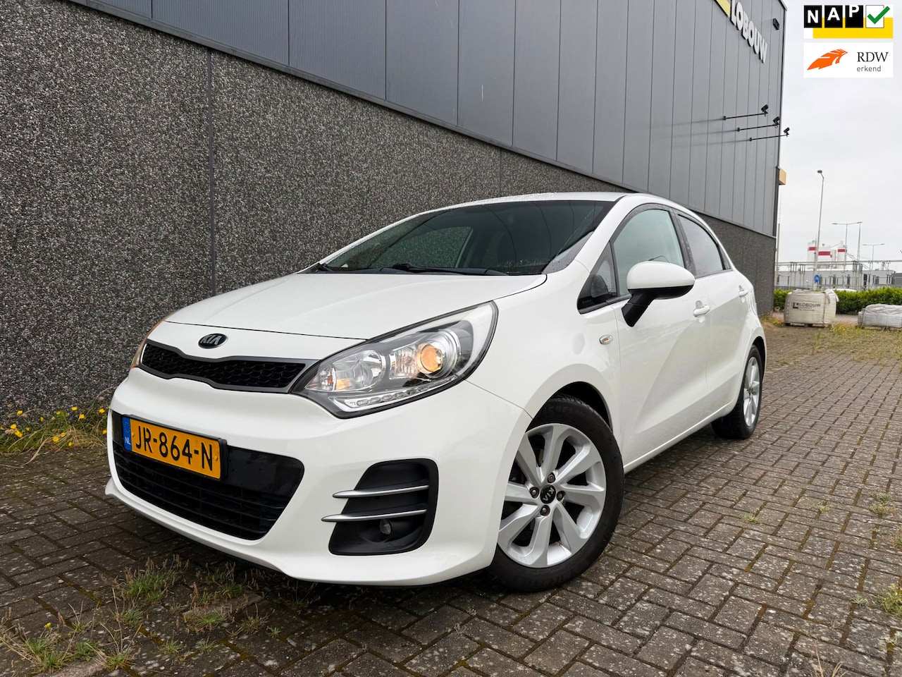 Kia Rio - 1.2 CVVT DynamicLine/CAMERA/CRUISE/NAVI/Nieuwe APK - AutoWereld.nl
