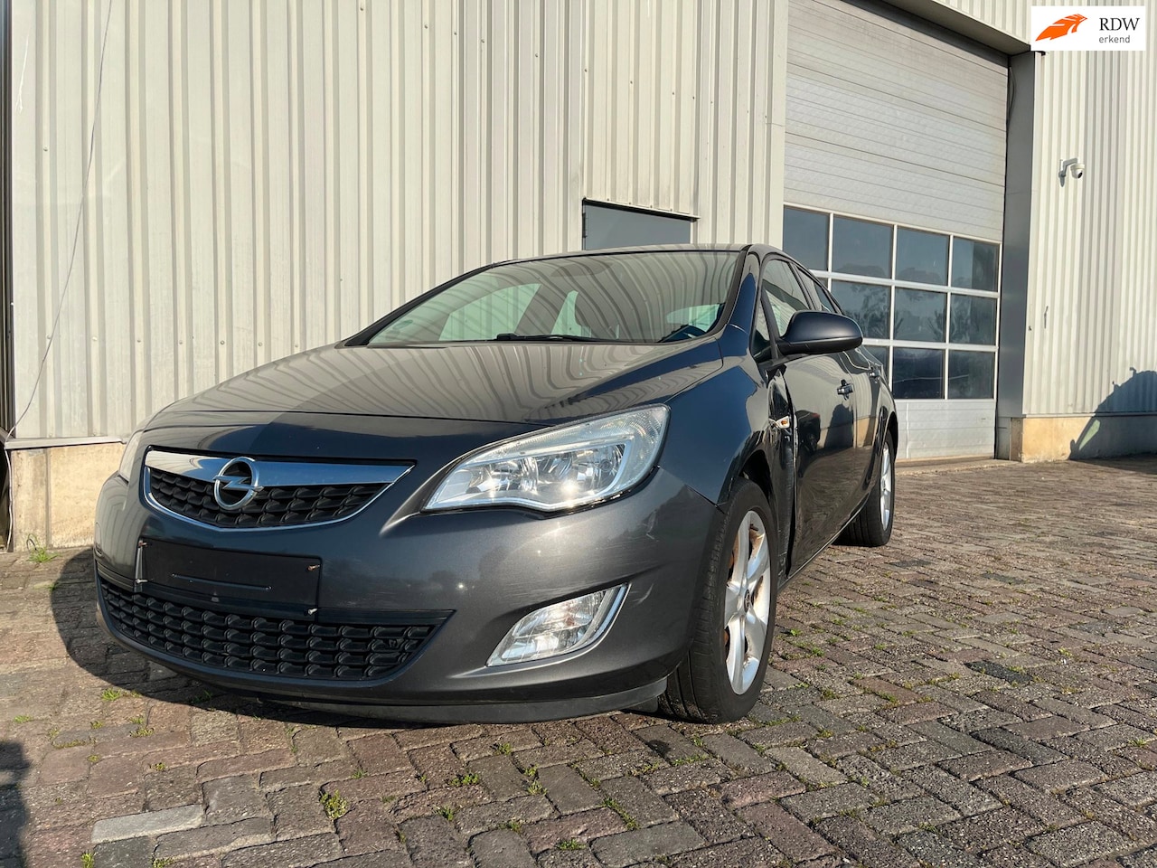 Opel Astra - 2.0 CDTi Edition - Start niet - Schade - AutoWereld.nl