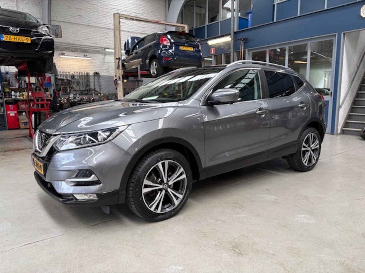 Nissan Qashqai - 1.2 115pk DIG-T N-Connecta | Navigatie | 360* Camera | Panoramadak | Cruise control | All - AutoWereld.nl