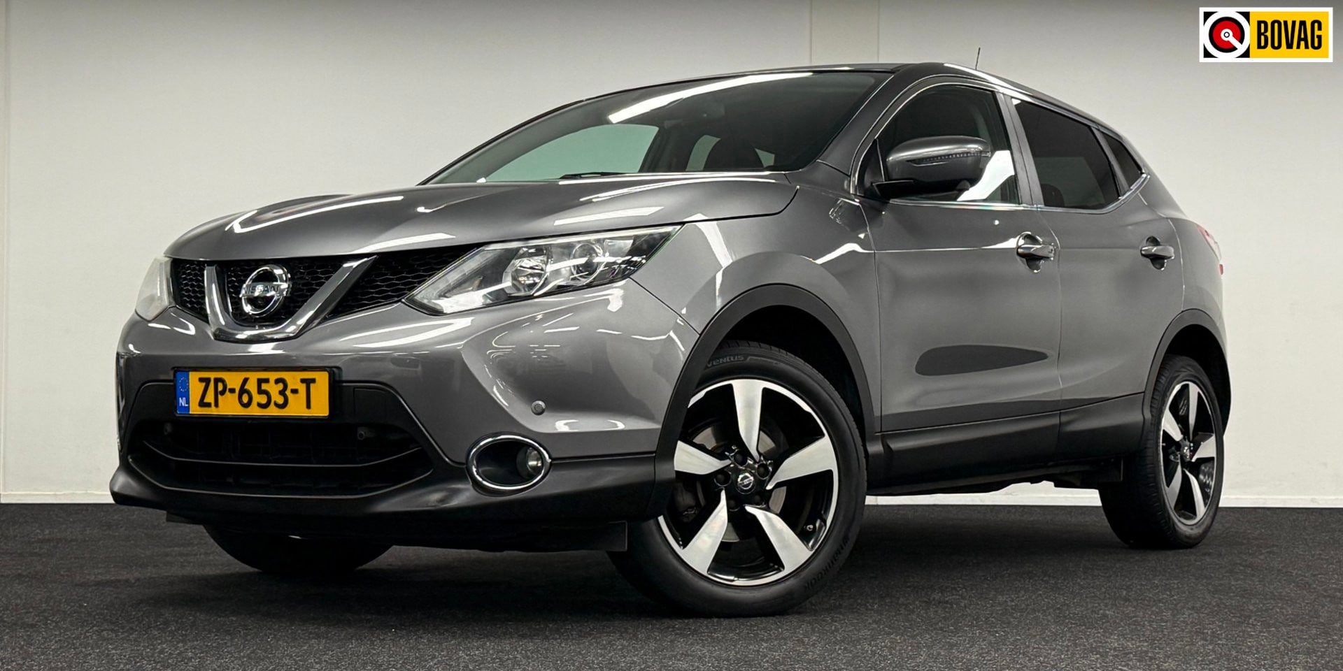 Nissan Qashqai - 1.6 Connect Edition*163PK*Trekhaak*Navi*Camera*Bluetooth - AutoWereld.nl
