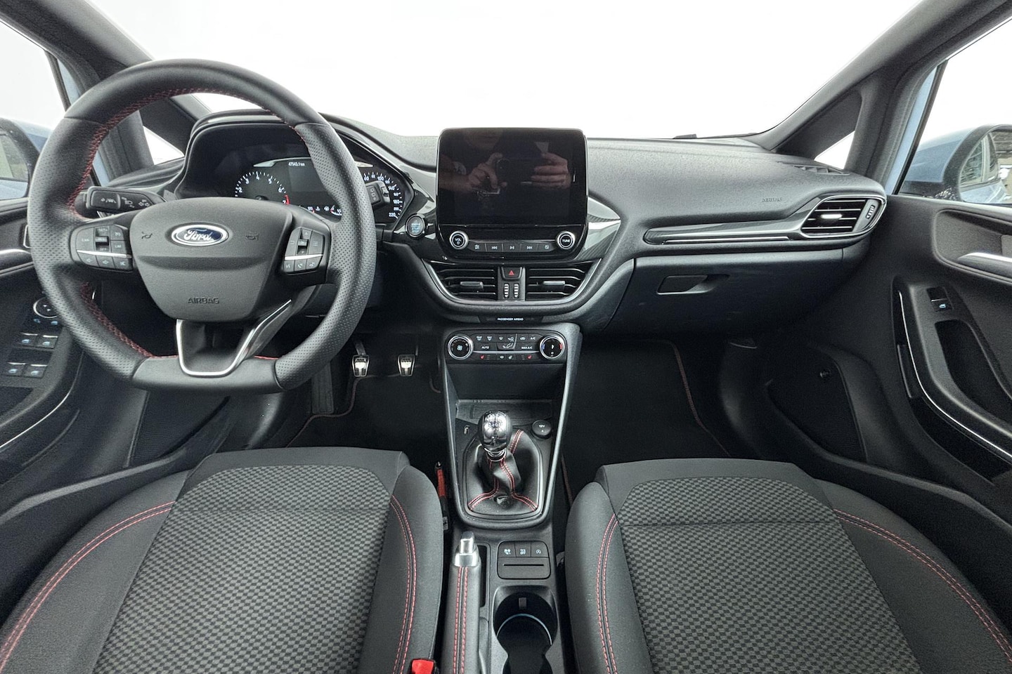 Ford Fiesta - 95pk ST-Line X Navi B&O Camera Winter pack Full LED Koplampen Privacy Glass Dealeronderhou - AutoWereld.nl