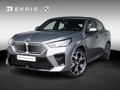 BMW iX2 - xDrive30 | M Sportpakket | Innovation Pack | 20 inch | M Adaptief onderstel | Comfort Acce