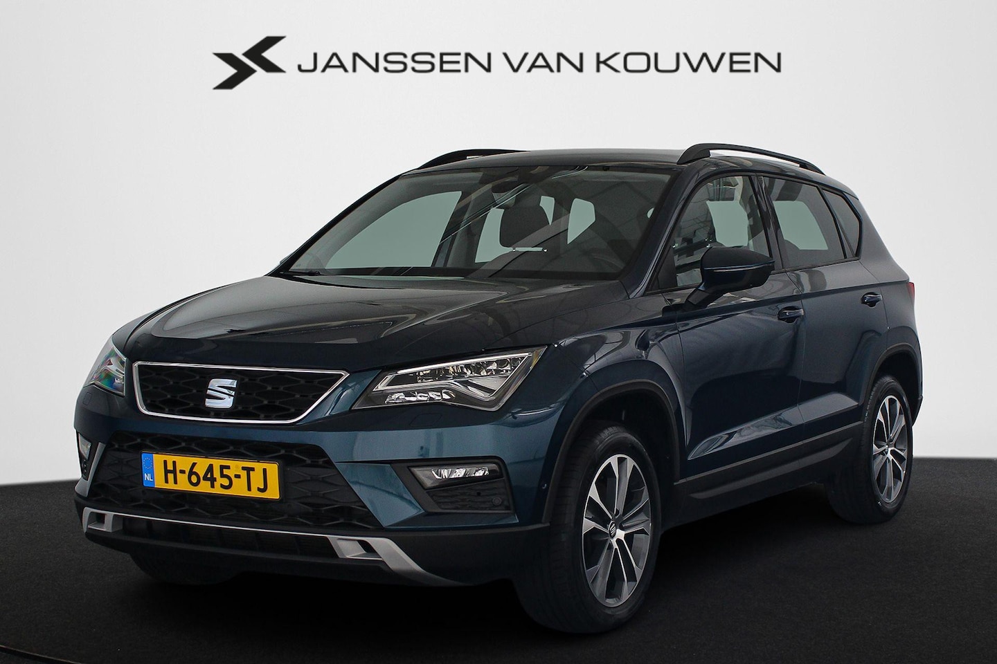 SEAT Ateca - 1.5 TSI Style Business Intense Automaat Trekhaak Stoelverwarming Virtual Dodehoek - AutoWereld.nl