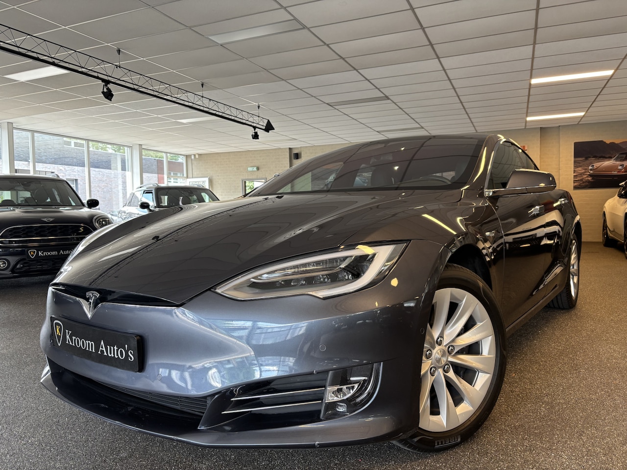 Tesla Model S - 100D long range dual motor Leder panorama dak lage km stand zeer mooi - AutoWereld.nl