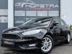 Ford Focus - 1.0 Lease Edition CarPlay Trekhaak PDC Navi NAP