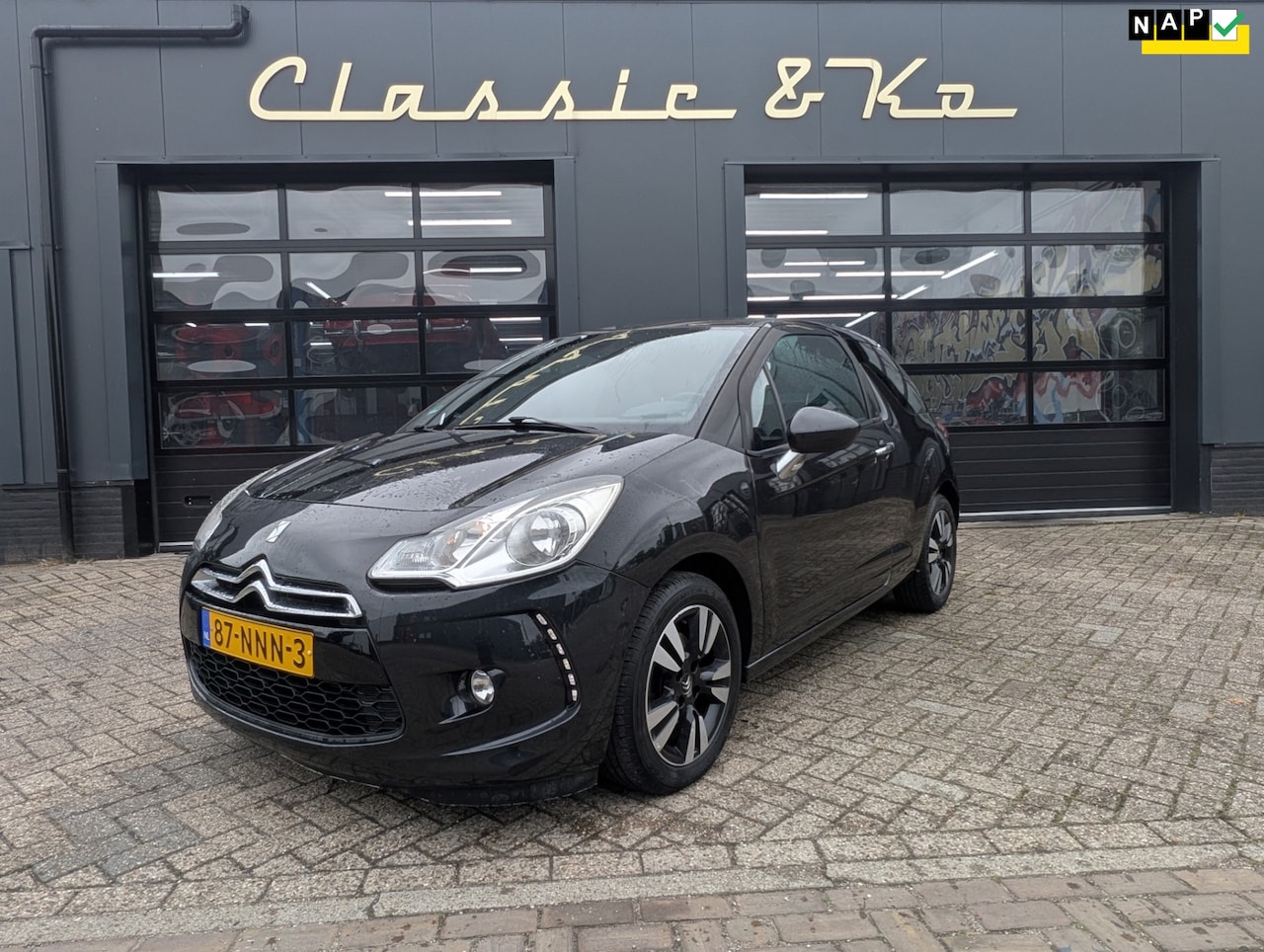 Citroën DS3 - 1.6 So Chic in Black 1.6 So Chic in Black - AutoWereld.nl