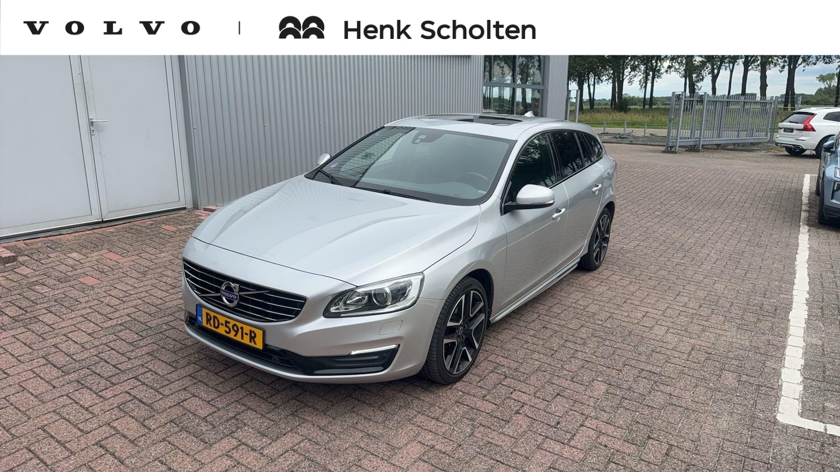 Volvo V60 - T4 Automaat Polar+ Dynamic - AutoWereld.nl