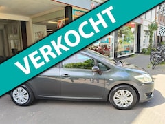 Toyota Auris - 1.6-16V Sol