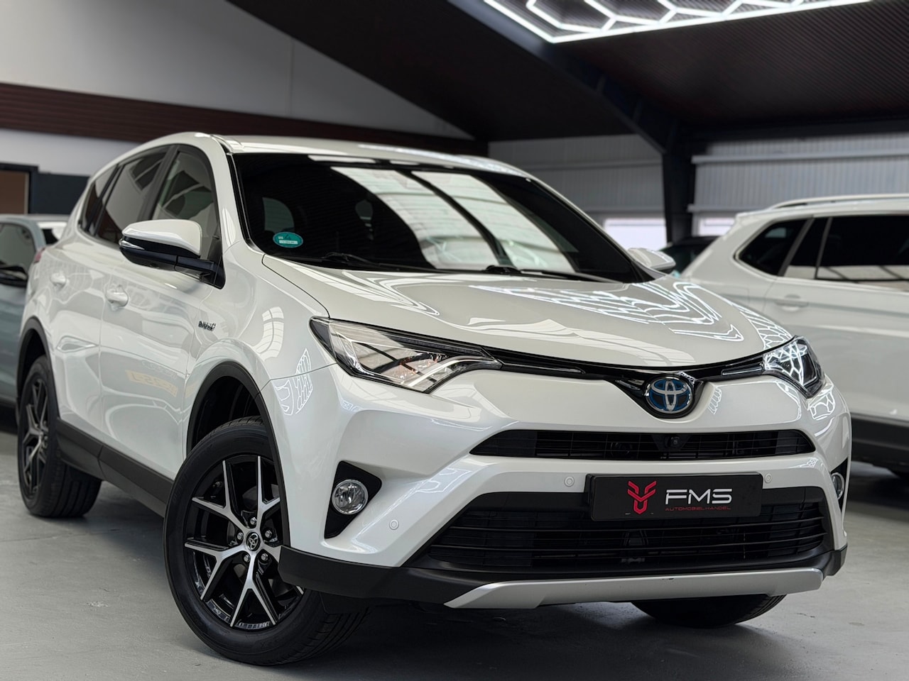 Toyota RAV4 - 2.5 Hybrid AWD Style 360° Camera Trekhaak - AutoWereld.nl