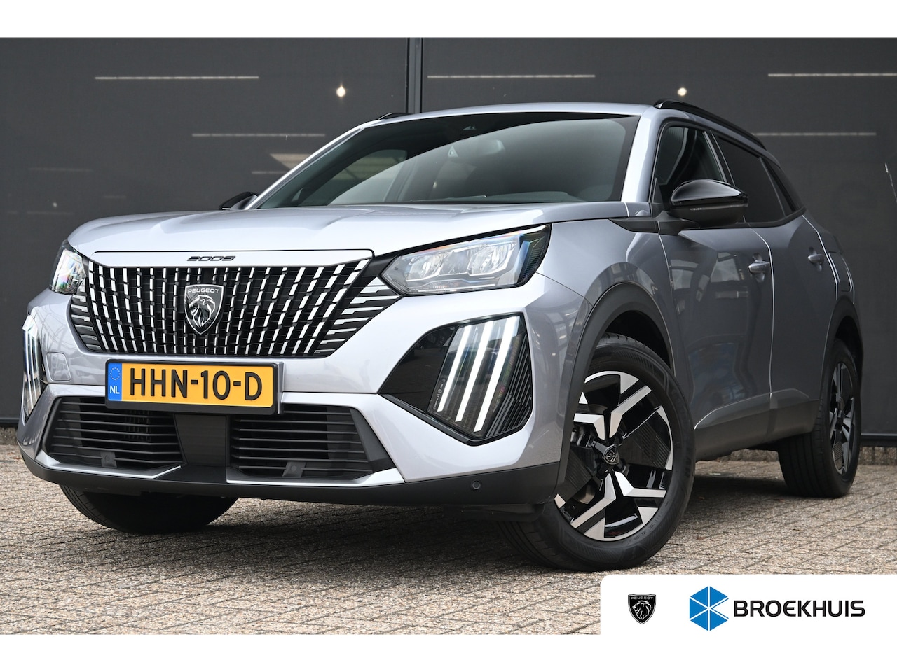 Peugeot 2008 - 1.2 PureTech 100 Allure | Navigatie | Keyless-Entry | Climate Control | Full-LED | Parkeer - AutoWereld.nl
