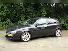 Alfa Romeo 147 - 1.6 T.Spark Progression zeer nette Alfa clima cruise enz