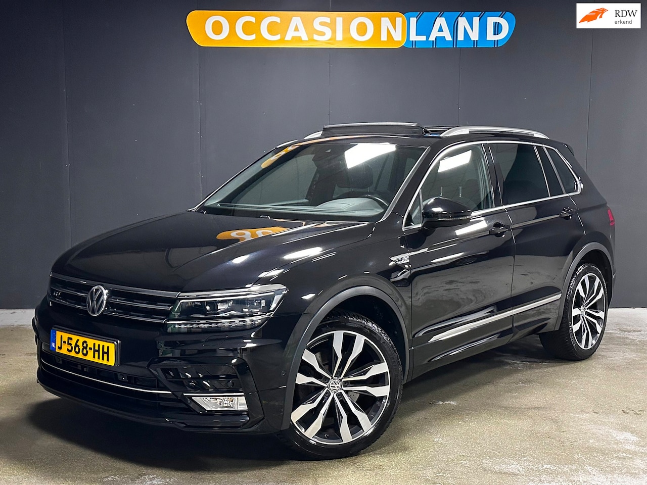 Volkswagen Tiguan - 2.0 TSI 4Motion Highline R-LINE 220PK|PANO|TREKHAAK|CAMERA|LEDER|MEMORY|DYNAUDIO|HUD|ACC|C - AutoWereld.nl