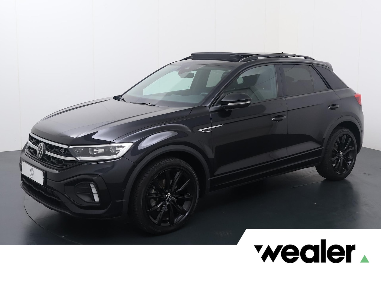 Volkswagen T-Roc - 1.5 TSI R-Line | 150 PK | Automaat | Adaptive Cruise Control | Panoramadak | Parkeersensor - AutoWereld.nl
