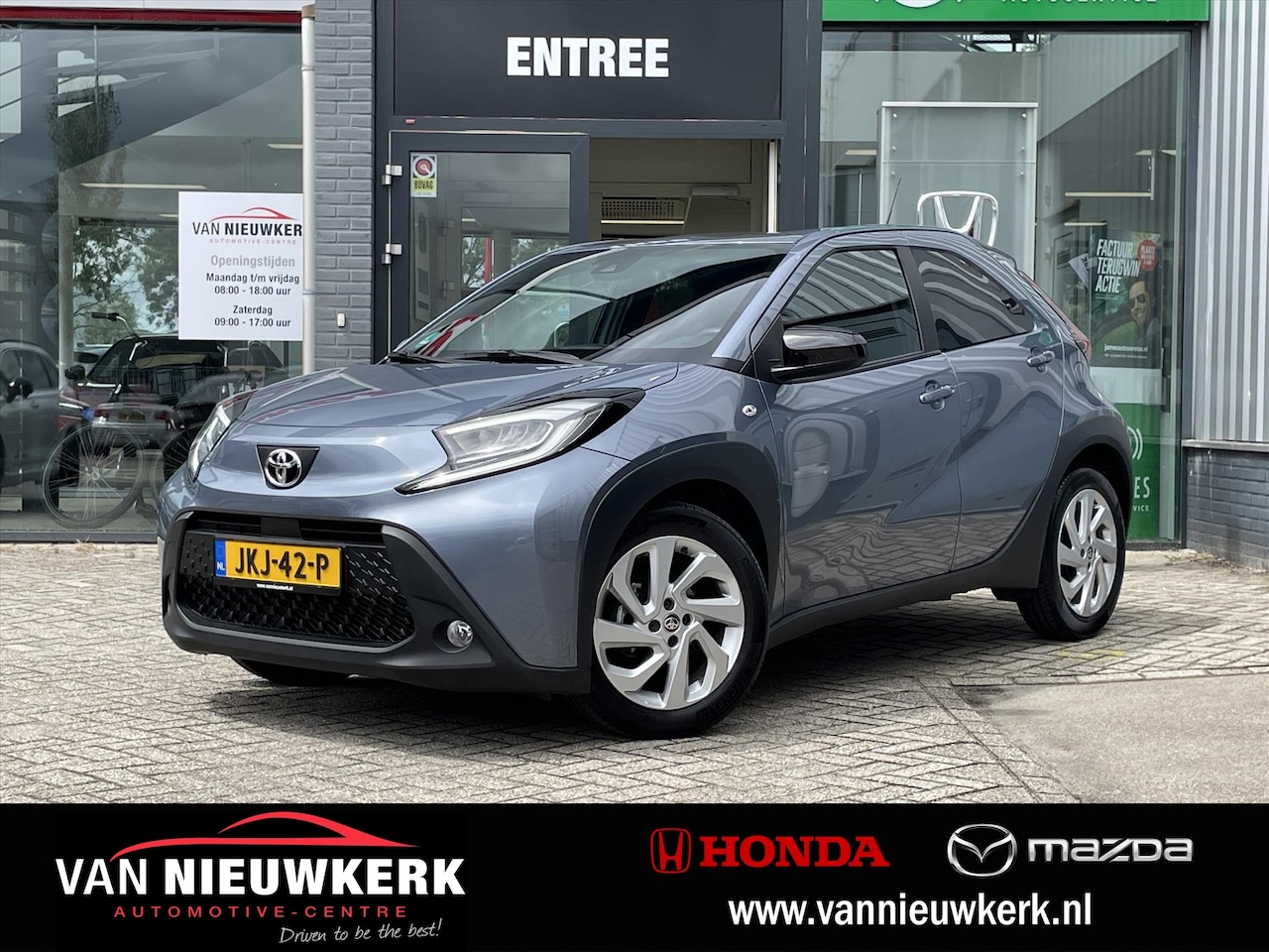 Toyota Aygo X - 1.0 VVT-i MT Pulse | Carplay & Android | Camera | Stoelverwarming - AutoWereld.nl