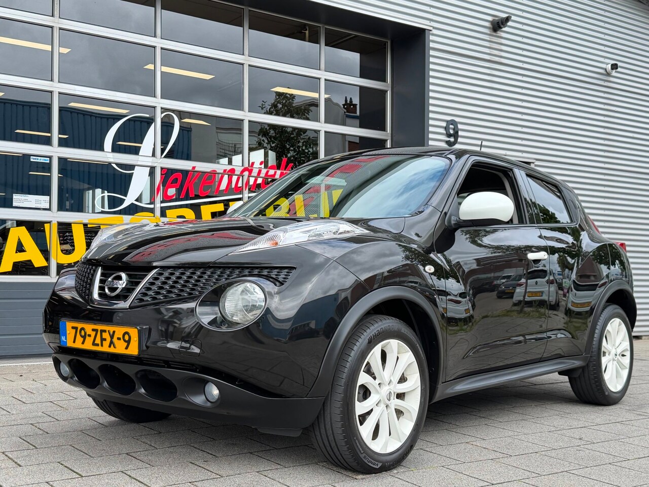 Nissan Juke - 1.6 Ministry Of Sound - Navigatie I Leer I Airco I Sport pakket I Dealer onderhouden - AutoWereld.nl