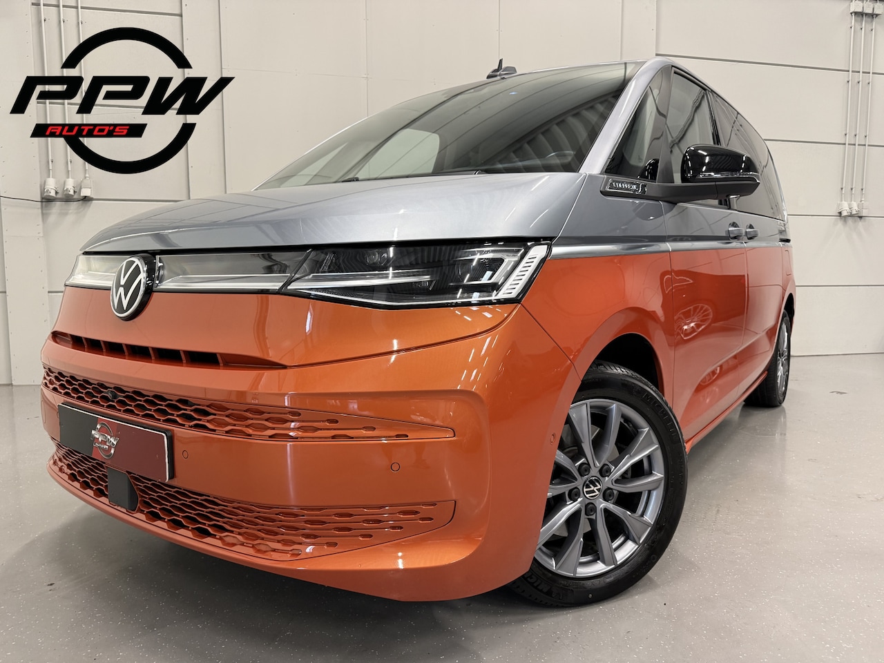 Volkswagen Multivan - 1.4 eHybrid Energetic PANO/TREKHAAK/MASSAGE/LEER/HEAD-UP/IQ-LIGHT/ELECTR.SCHUIFDEUREN/ACC/ - AutoWereld.nl