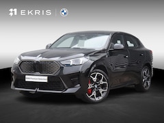 BMW iX2 - eDrive20 | M Sportpakket Pro | Innovation Pack | Panodak | Head-Up | Driving Assistant Plu