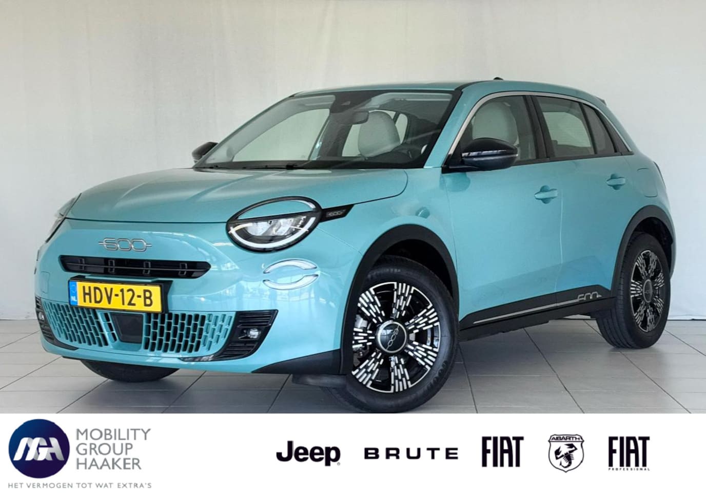 Fiat 600e - RED 54 kWh | Apple-Android | Climate control | Cruise control - AutoWereld.nl