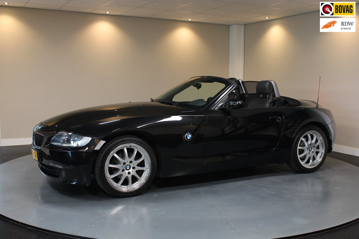 BMW Z4 Roadster - 2.0i Executive *Leer* Stoelverw.|Cruise|18''|Cabrio|150Pk! - AutoWereld.nl