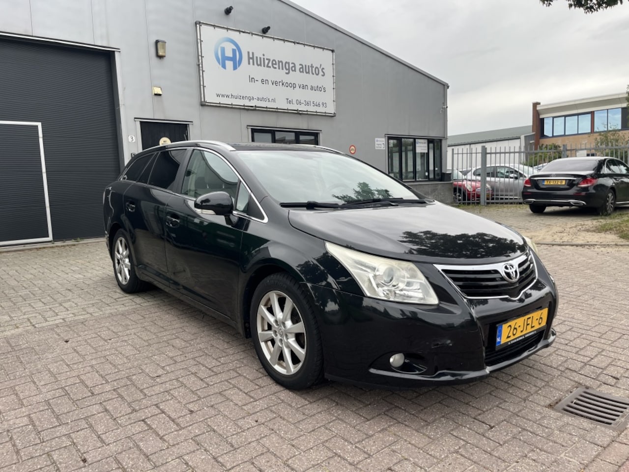 Toyota Avensis Wagon - 1.8 VVTi | PANO| CLIMA| MET APK! - AutoWereld.nl