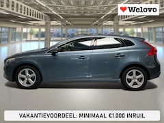Volvo V40 - 1.6 T3 Momentum Leder, Navi+Camera, Bluetooth