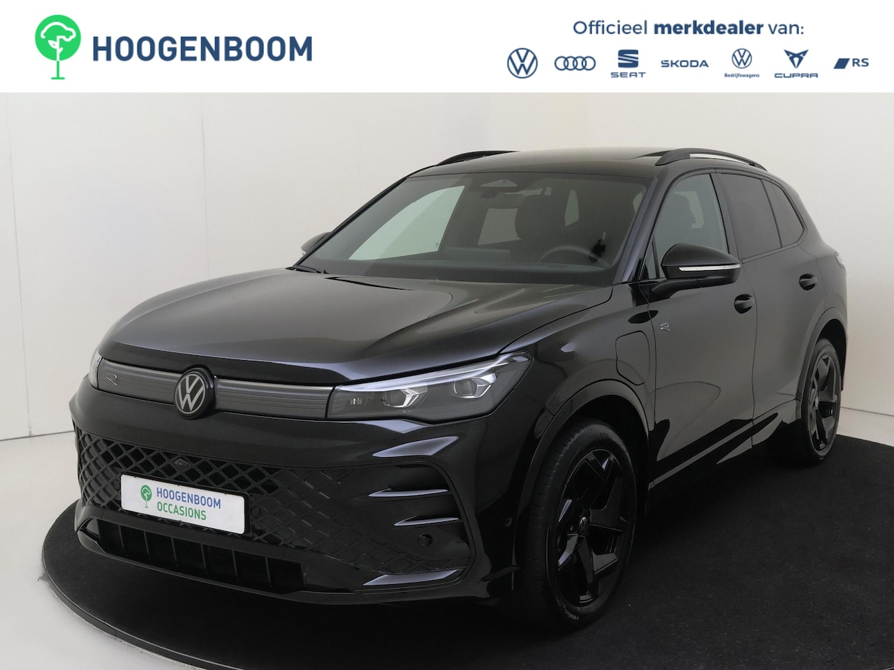 Volkswagen Tiguan - 1.5 eHybrid R-Line Edition | SoH 100% | Panoramadak | Lederen bekleding ‘Varenna’ | Trekha - AutoWereld.nl