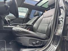 BMW 5-serie Touring - 525i 278.DKM AUT AURCO NAVI LEDER PANO TREKHAAK