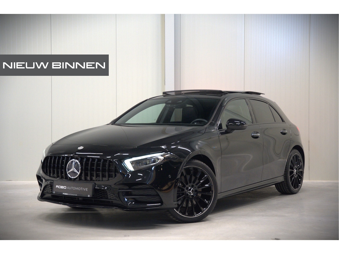 Mercedes-Benz A-klasse - 250 e AMG Line | Panoramadak | Stoelverwarming | Keyless | Head-Up Display | 360 Camera | - AutoWereld.nl