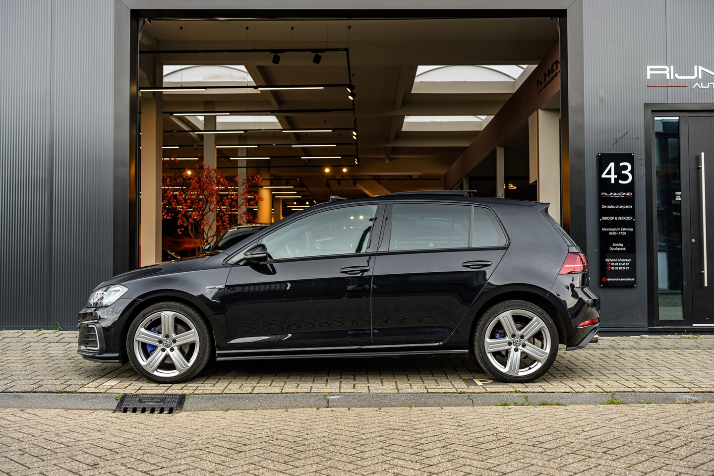 Volkswagen Golf - 1.4 TSI GTE | Pano | Lane-Assist | Carplay | Acc | Dealer Onderhouden | - AutoWereld.nl