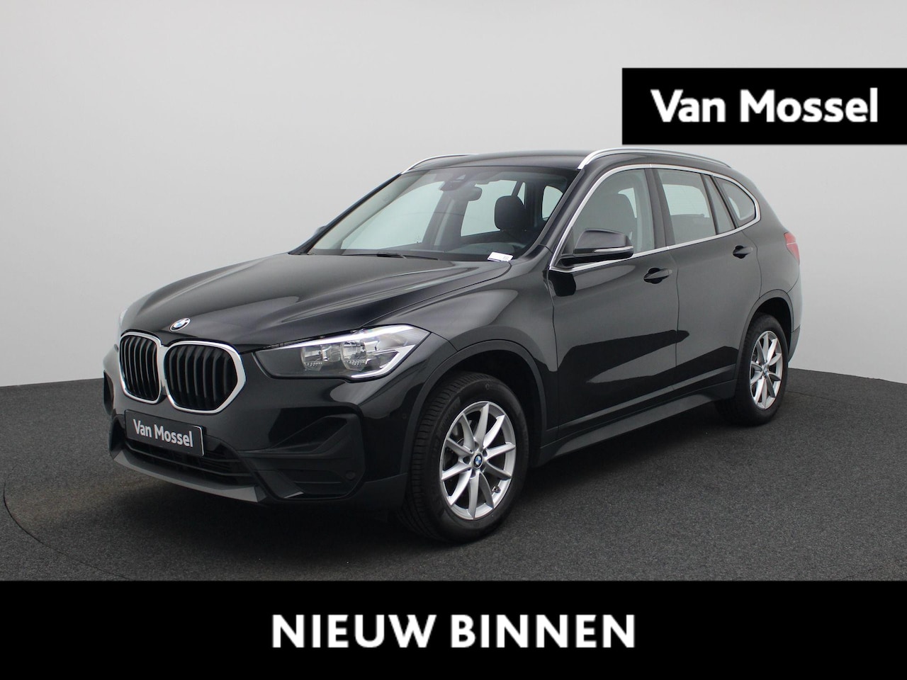 BMW X1 - sDrive18i (100 kW) | Airco | Navigatie | Parkeersensoren | - AutoWereld.nl