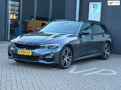 BMW 3-serie Touring - 330e High Executive/LED/NAVI/CARPLAY/CAMERA/NETTE STAAT