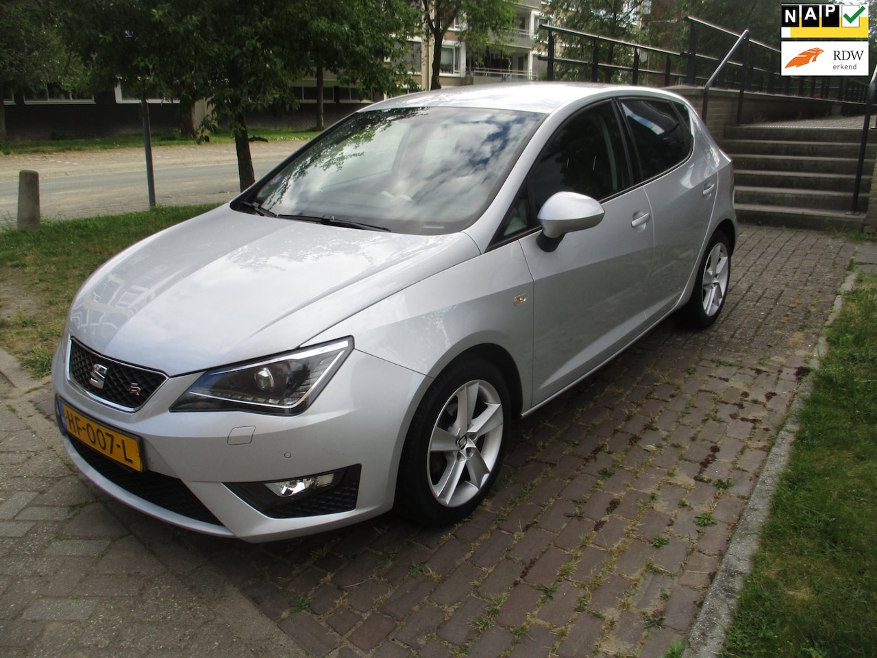 SEAT Ibiza - 1.0 EcoTSI FR Connect 1.0 EcoTSI FR Connect - AutoWereld.nl