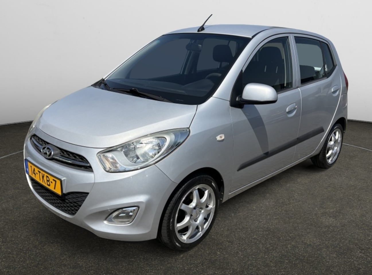 Hyundai i10 - 1.2 Plus | 1e eigenaar! - AutoWereld.nl