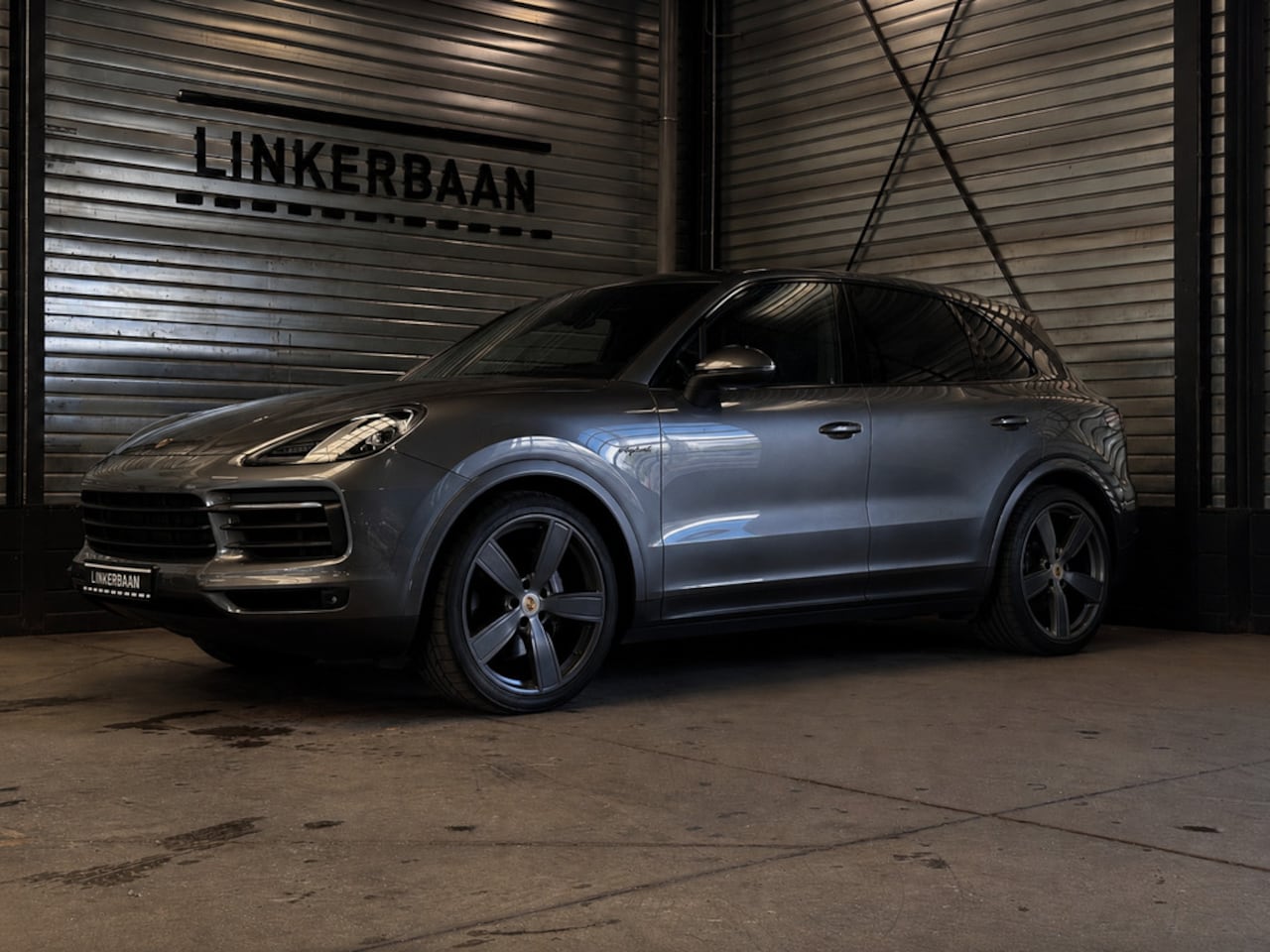 Porsche Cayenne - 3.0 E-Hybrid | SOH 87% | Panodak | Sport Chrono | Luchtvering | - AutoWereld.nl