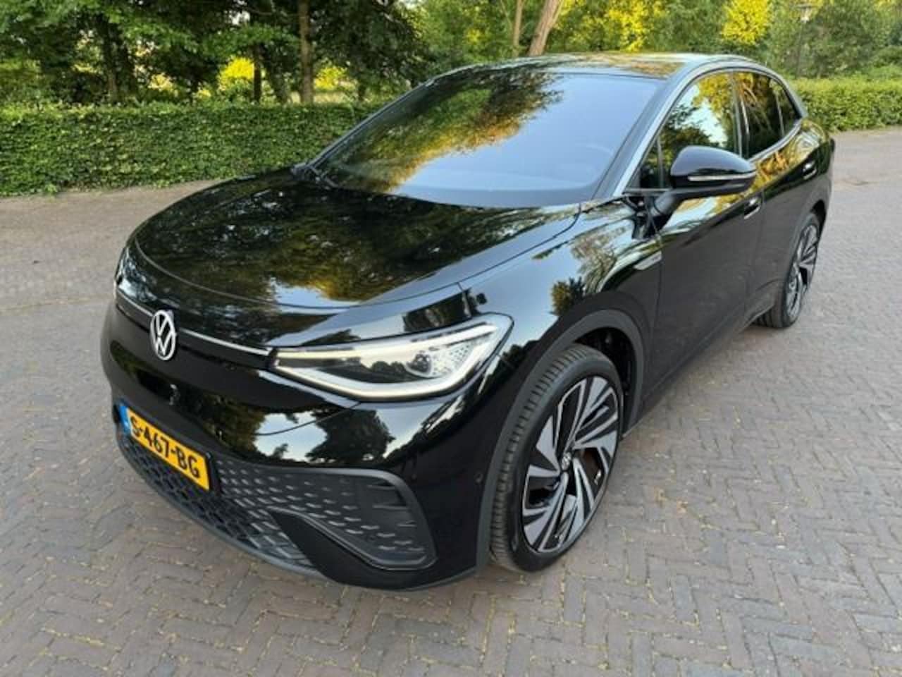 Volkswagen ID.5 - Pro 77 kWh SOH 95%/Massagestoelen/360Camera/Fabrieksgarantie - AutoWereld.nl