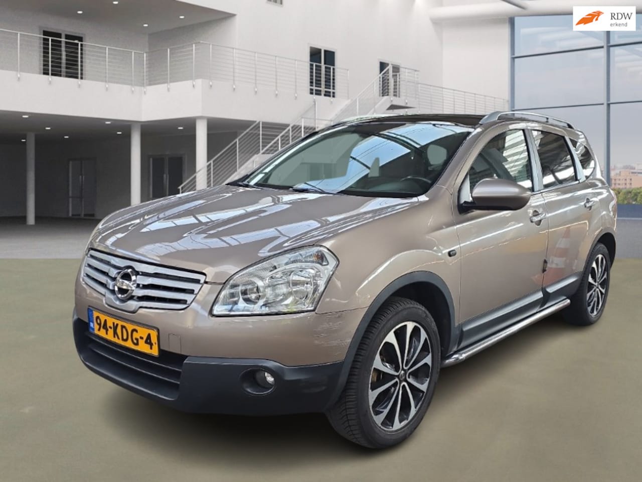 Nissan Qashqai+2 - 2.0 Connect Edition 7p. PANO NAVI CARPLAY TREKHAAK X SLEUTELS - AutoWereld.nl